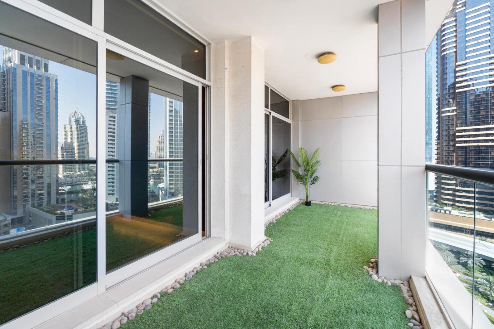 Stunning 1 Bedroom In Jbr Marina The Walk Apartment Dubai
